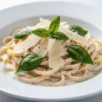 creamy garlic alfredo pasta - featured image